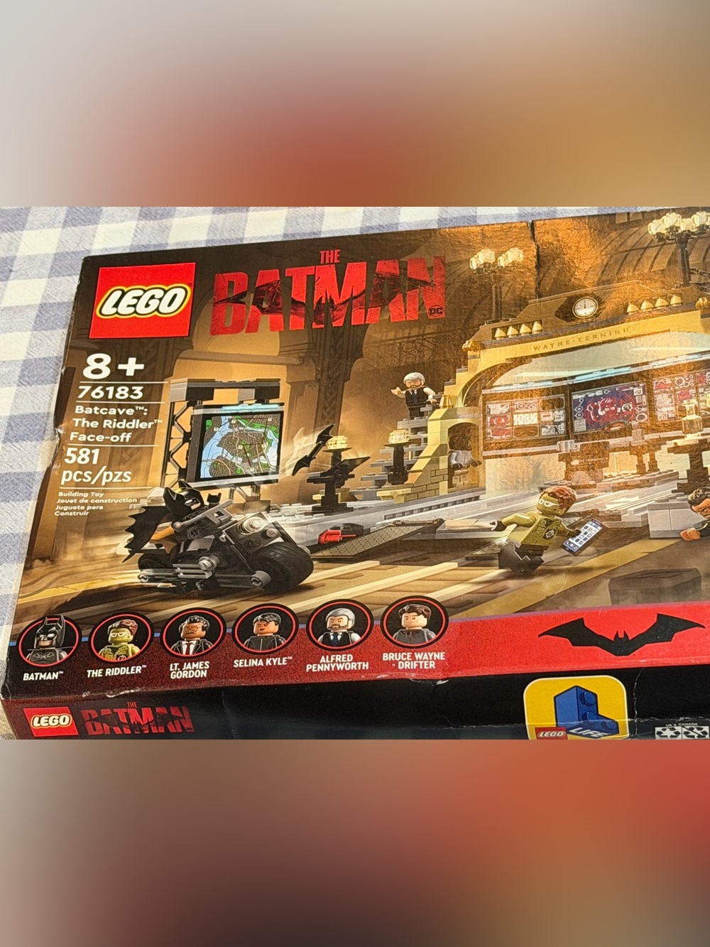Lego DC Batman: Batcave: The Riddler Face-off (76183) New Sealed Box - Picture 2 of 6
